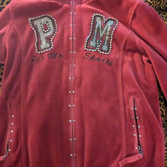 Per me red velvet track suit - Picture 3 of 7